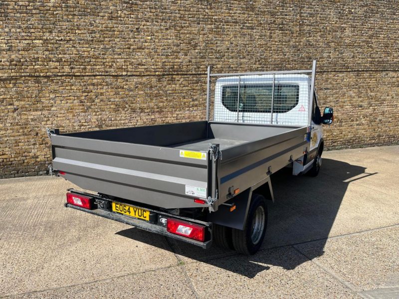 Tipper 3